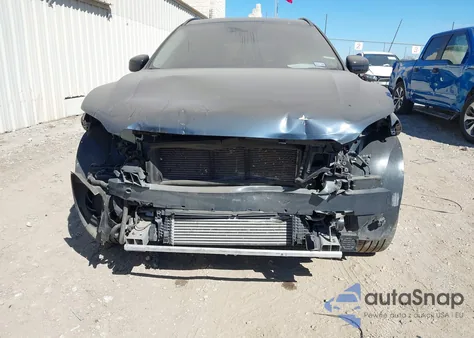 2024 Volvo Xc60 Recharge Plug-In Hybrid T8 Core Dark Theme from USA, damaged, VIN YV4H60DK6R1883426